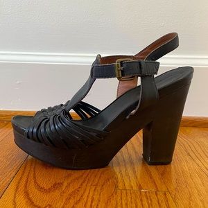 Corso Como platform sandal. Size 8.5